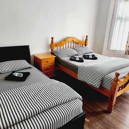 Affordable Private Rooms In Wembley Лондон Екстериор снимка